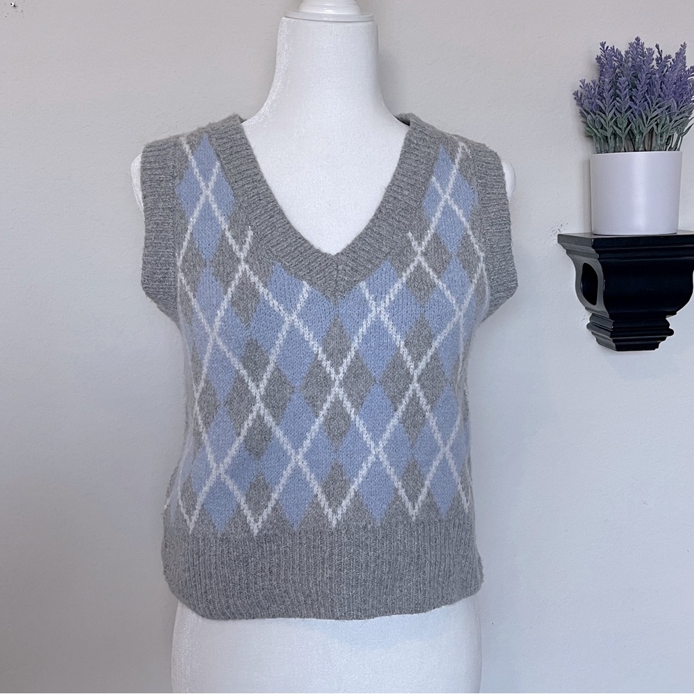 NWT - Pink Rose Sweater Vest